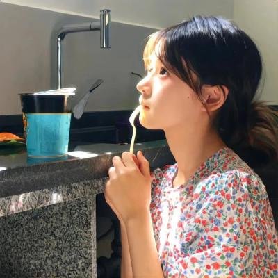君面似桃花